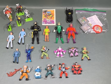LOT OF VARIOUS ACTION FIGURES