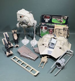 STAR WARS ACCESSORIES / SHIPS
