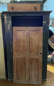 ANTIQUE DOVETAILED PAINT DECORATED 1 DOOR