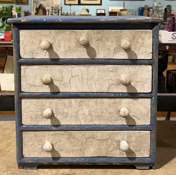 ANTIQUE PAINT DECORATED CHILD'S CHEST (1 of 4)