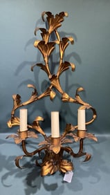 VINTAGE METAL ELECTRIFIED WALL SCONCE