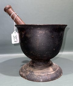CAST IRON MORTAR & PESTLE
