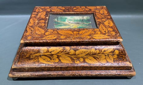 VINTAGE ARTS & CRAFTS DRESSER BOX SIGNED M.W.