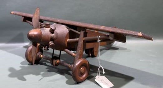 FOLK ART WOODEN PLANE (1 of 7)