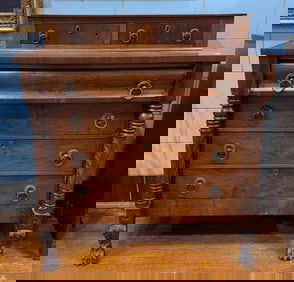 ANTIQUE FEDERAL CARVED CHEST OF DRAWERS