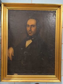 ANTIQUE OIL ON BOARD OF A GENTLEMAN