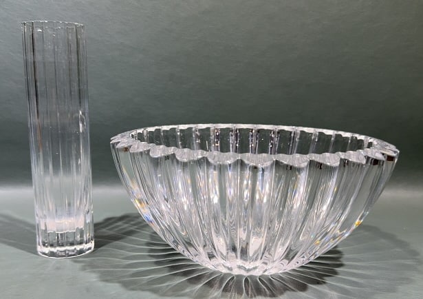 TIFFANY CRYSTAL BOWL & BACCARAT CRYSTAL VASE: BOWL 8-1/2" VASE 7"