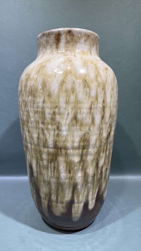 LARGE ART POTTERY CERAMIC VASE (1 of 4)
