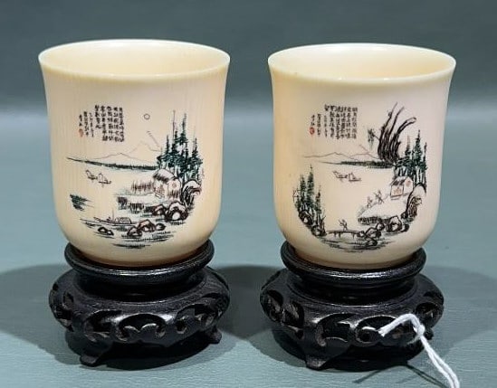 PAIR OF ANTIQUE HANDPAINTED CHINESE CUPS- SIGNED (1 of 6)