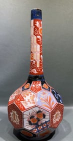 JAPANESE IMARI BOTTLE FORM VASE W/ FACETED BODY