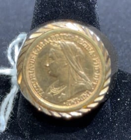 QUEEN VICTORIA GOLD COIN IN UNMARKED RING