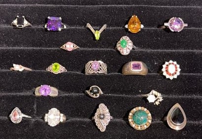 COLLECTION OF 20 STERLING RINGS