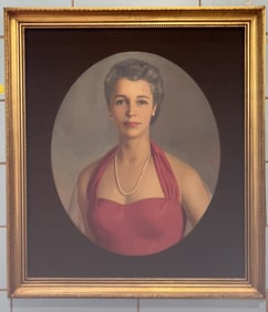 OIL ON BOARD PORTRAIT OF A WOMEN