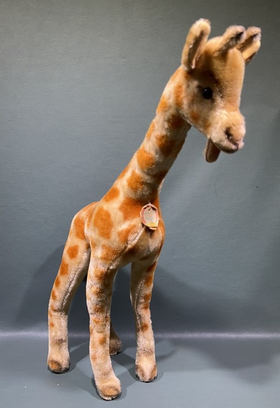 STEIFF GIRAFFE (1 of 6)