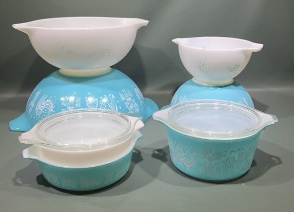 PYREX BOWL SETS (1 of 3)