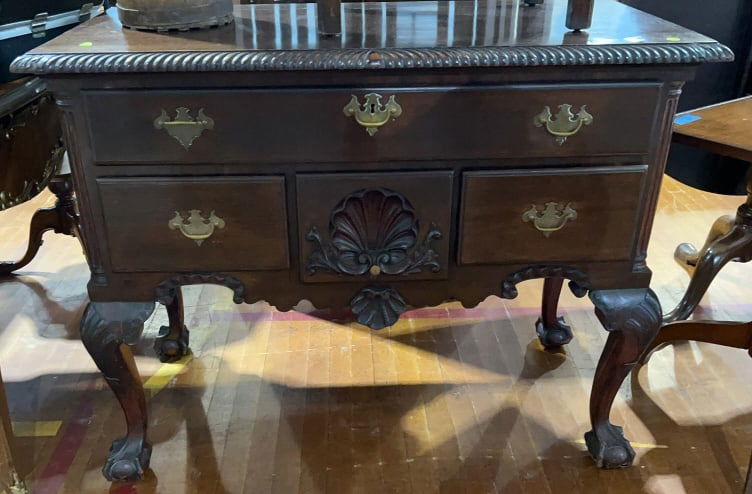 HANDMADE CHIPPENDALE MAHOGANY LOWBOY (1 of 5)