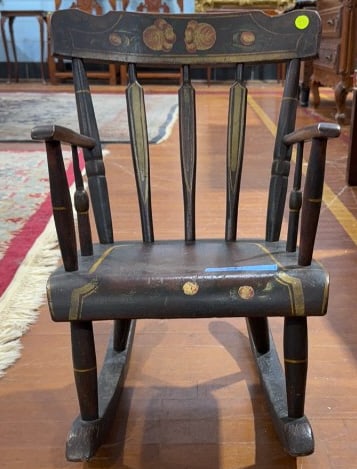 ANTIQUE PAINTED DECORATED CHILD'S ROCKER (1 of 5)