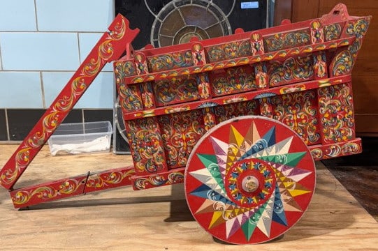 COSTA RICAN HANDPAINTED OX CART (1 of 7)