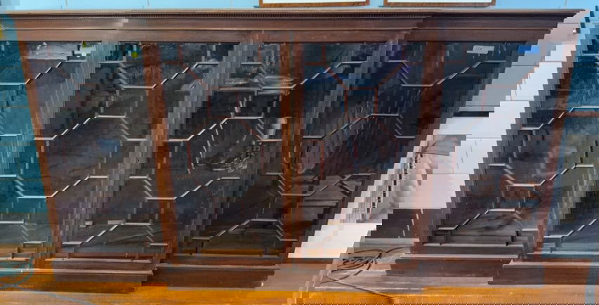 4 DOOR MAHOGANY BOOKCASE (1 of 4)