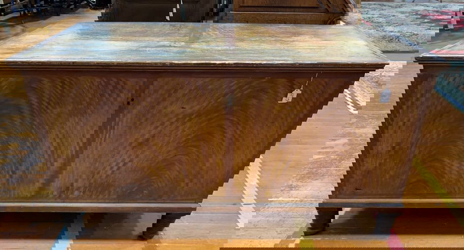 ANTIQUE GRAIN PAINTED BLANKET CHEST W/ STRAP HINGE (1 of 5)