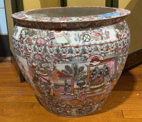 LARGE ROSE MEDALLION FISH BOWL: 17" X 20"