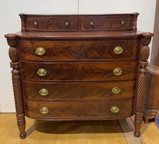 ANTIQUE FEDERAL MAHOGANY CARVED CHEST OF DRAWERS (1 of 7)