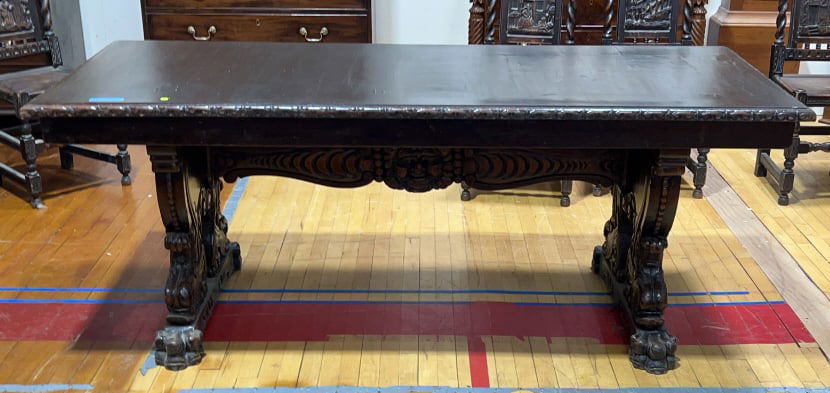 ANTQIUE CARVED BASE OAK TABLE (1 of 7)