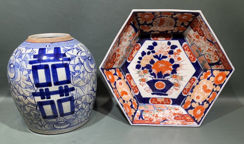 LARGE AMARI HEXAGON CENTER BOWL & GINGER JAR: BOWL REPAIRED 10-1/2" X 3-1/2"