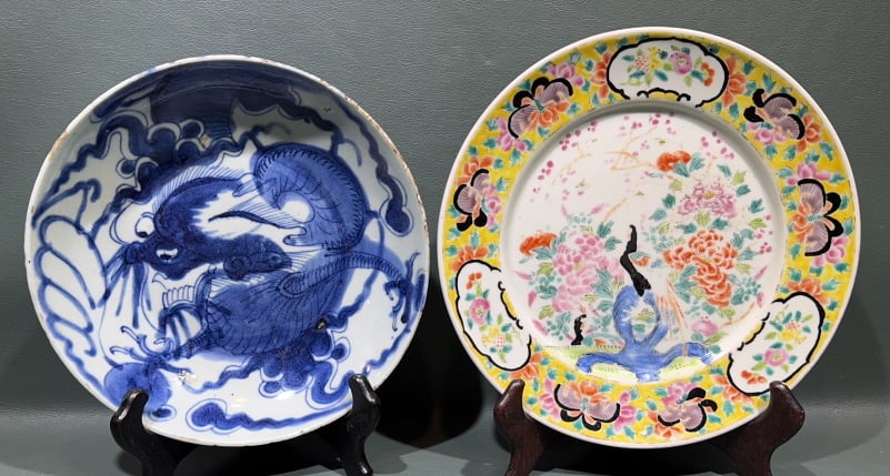 2 ANTIQUE EXPORT PLATES: 8-1/2"