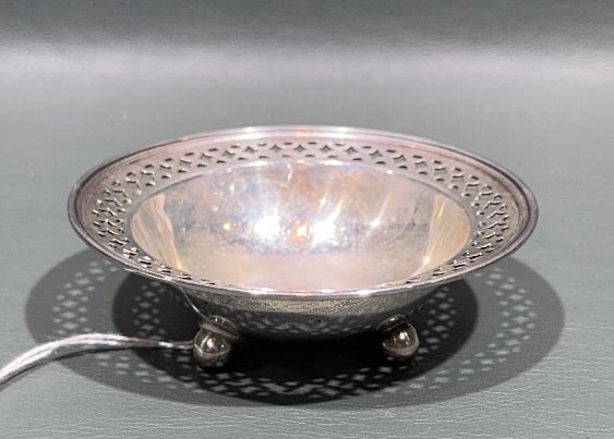 TIFFANY & CO. STERLING FOOTED MIN DISH (1 of 2)