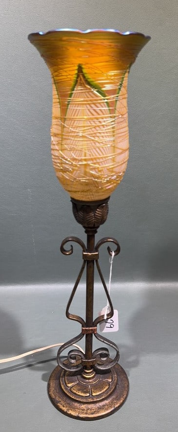 ANTIQUE DURAND LAMP W/ FINE SHADE: HANDBLOWN W/ PULLED FEATHER & THREADING 19" TALL
