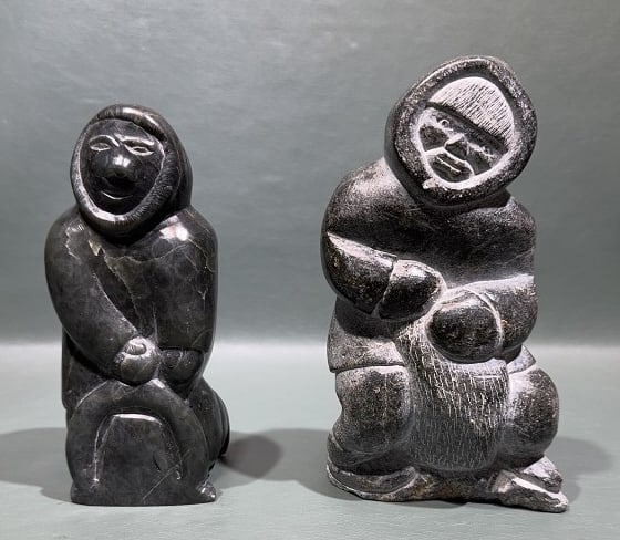 2 SIGNED INUIT SOAPSTONE CARVINGS (1 of 5)
