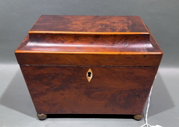 ANTIQUE GEORGIAN BURL TEA CADDY (1 of 5)