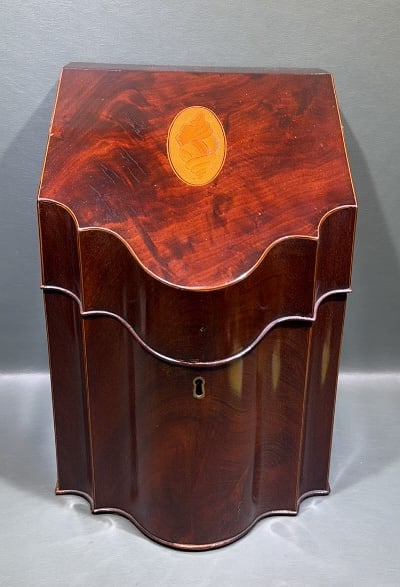 ANTIQUE GEORGIAN INLAID MAHOGANY KNIFE BOX (1 of 7)