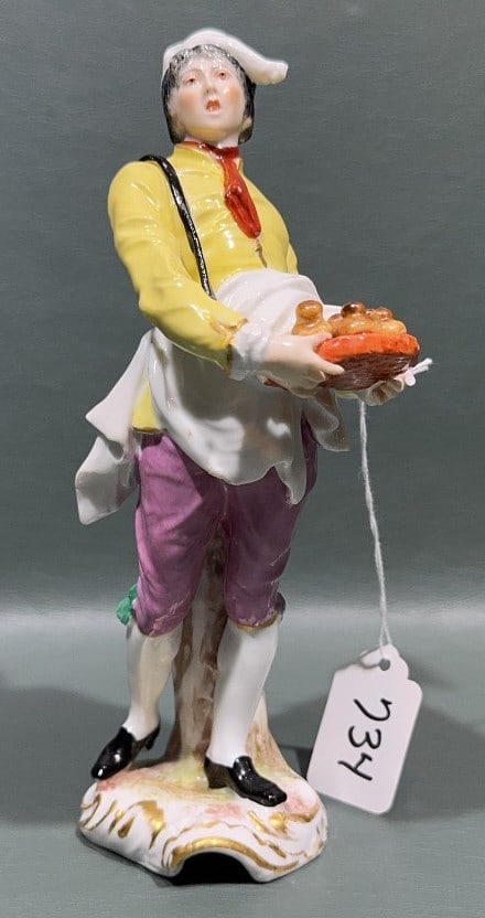 MEISSEN PORCELAIN FIGURE OF A BAKER: MISSING FINGER 8" TALL