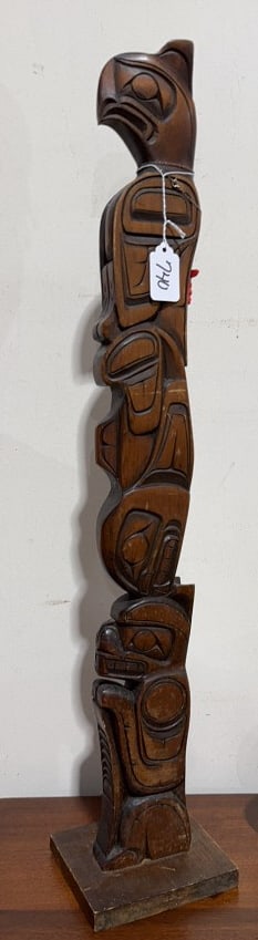HAND CARVED WOODEN TOTEM POLE (1 of 5)