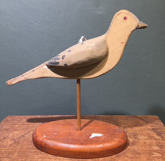 JIMMY WRIGHT DOVE DECOY: 10" X 10"