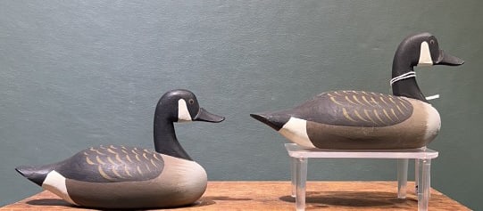 PAIR OF ROGER URIE MINI CANADA GEESE: 6"