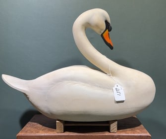 JEFF MOORE 1/2 SIZE MUTE SWAN DECOY