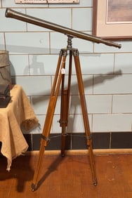 TELESCOPE ON TRIPOD