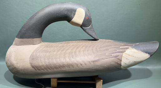 PAUL GIBSON PREENING CANADA GOOSE DECOY