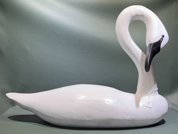 CAMPBELL CLASSICS FULL SIZE SWAN: 29" X 20"