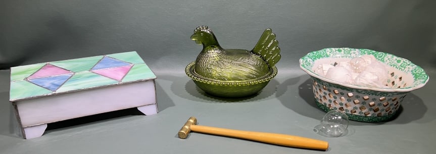 STAINED GLASS JEWELRY BOX & HEN ON A NEST LOT (1 of 4)