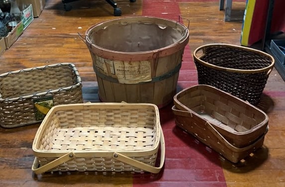 BASKET LOT: 12" X 18"
