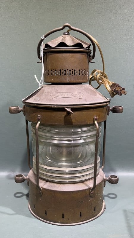 ANTIQUE BRASS ANCHOR SHIP LIGHT (1 of 4)