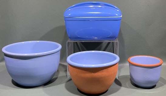 HALLS COVERED DISH & 3 MIXING BOWLS: 8-1/2" X 5-1/2"