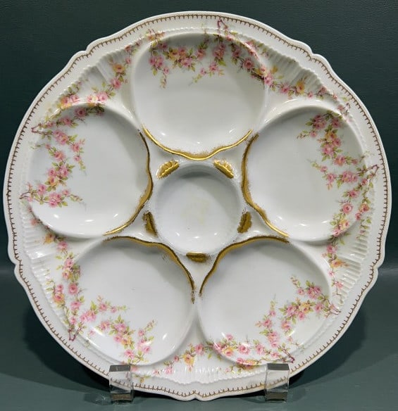 HAVILAND LIMOGES HAND PAINTED OYSTER PLATE (1 of 5)