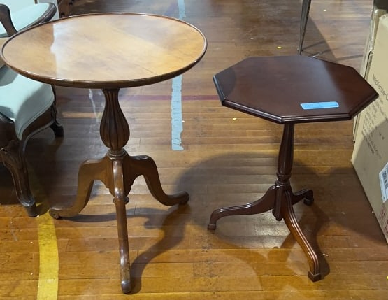 2 MAHOGANY CANDLE STANDS (1 of 4)