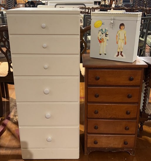 2CONTEMPORARY CHESTS & DOLL BOX (1 of 8)
