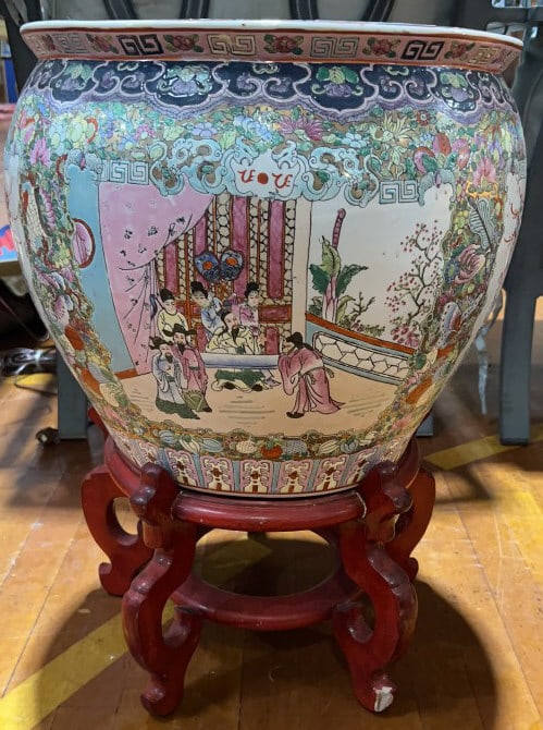 LARGE ORIENTAL FISH BOWL ON WOODEN STAND (1 of 11)